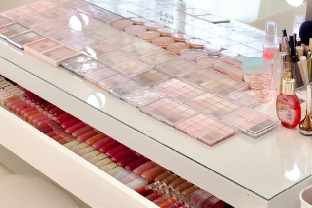 【リピーター様限定】似合わせフルメイクレッスン💄メイクの基本+診断結果ごとのオーダーメイドメイクレシピをご提案💝